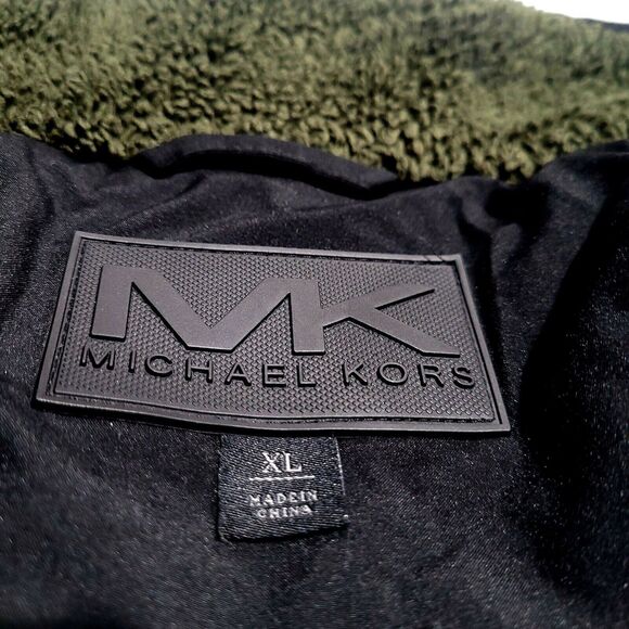 MICHAEL KORS Squaw Faux Shearling Camo Zip Vest Sherpa Fleece MENS SIZE XL EUC - Picture 8 of 12